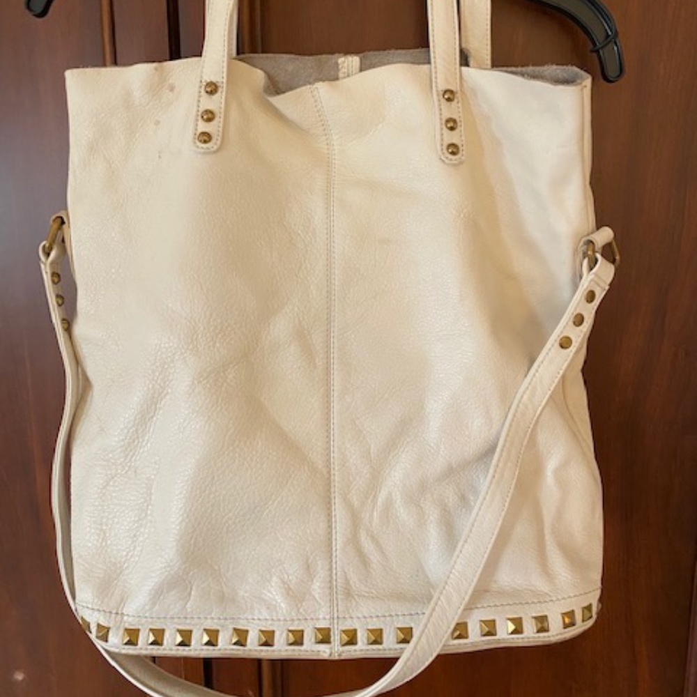 ELLIOTT LUCCA HOBO HANDBAG
